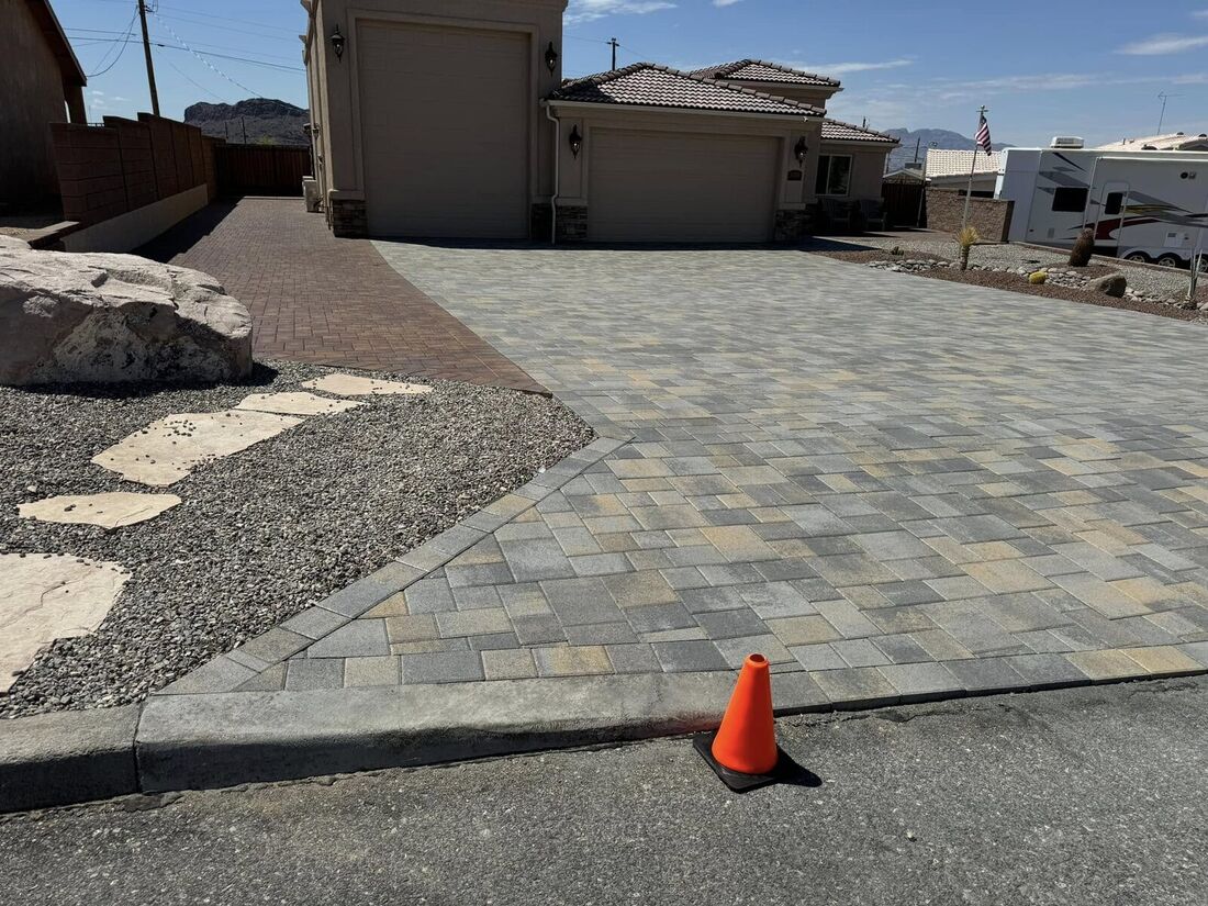 Finished multi-tone Belgard paver driveway in Lake Havasu City